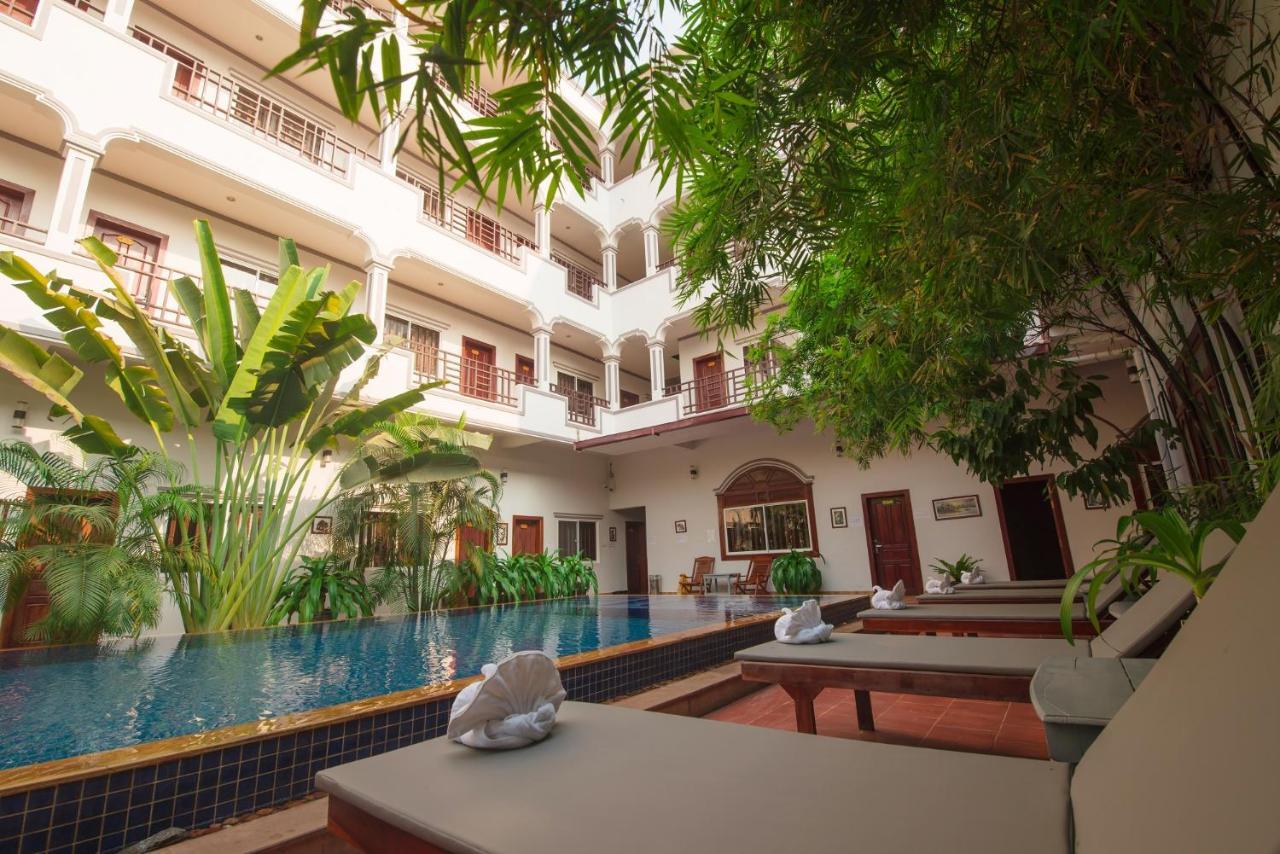 Golden Bakong Boutique Hotel Siem Reap Exterior photo